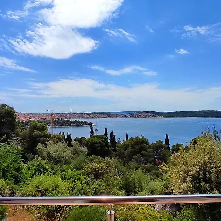 Idlerocks * Trogir